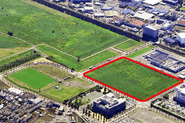 写真：都市計画図によるE２、E３地区（約3.8ha）を、武蔵村山市に譲渡　提供：真如苑