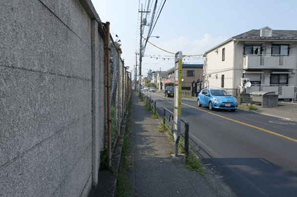写真：道路整備状況　提供：真如苑